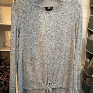 Long sleeve grey knot top